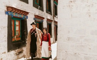 南宁到西藏去玩需要多少钱？2个人南宁去拉萨最少好多钱？