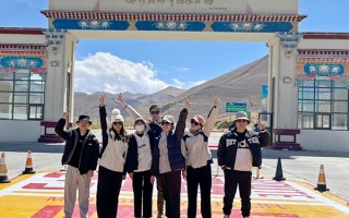 去西藏旅游12天要花费多少？4个人成都到拉萨大概好多钱？